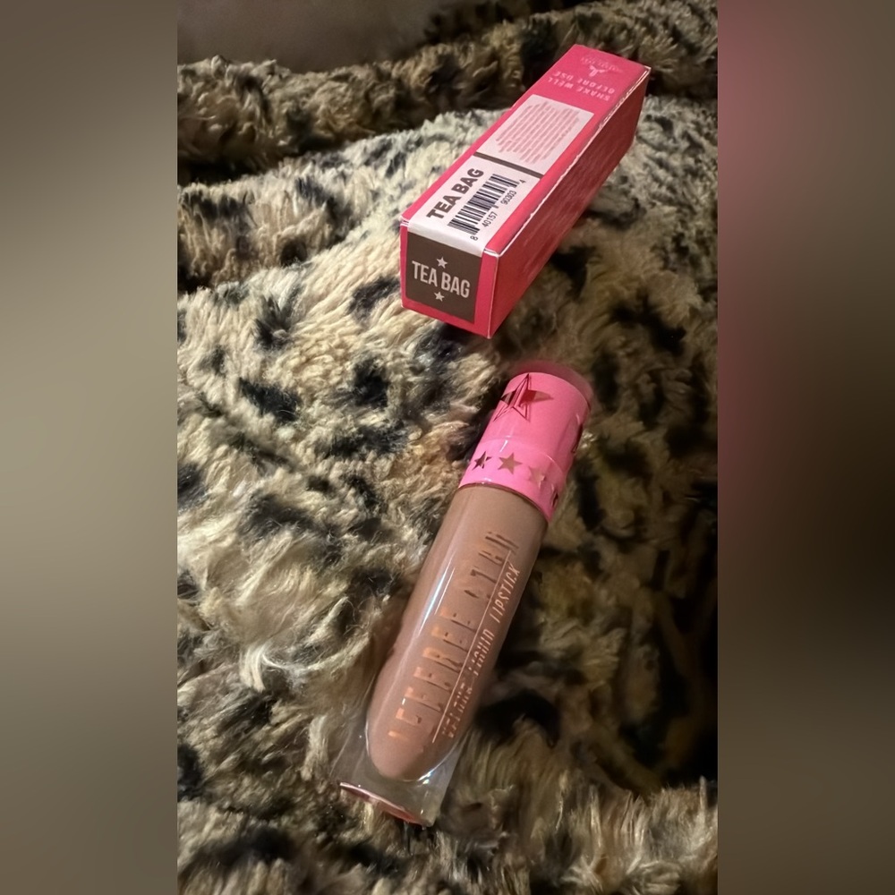 Jeffree Star Velour Liquid Lipstick - Tea Bag Brown